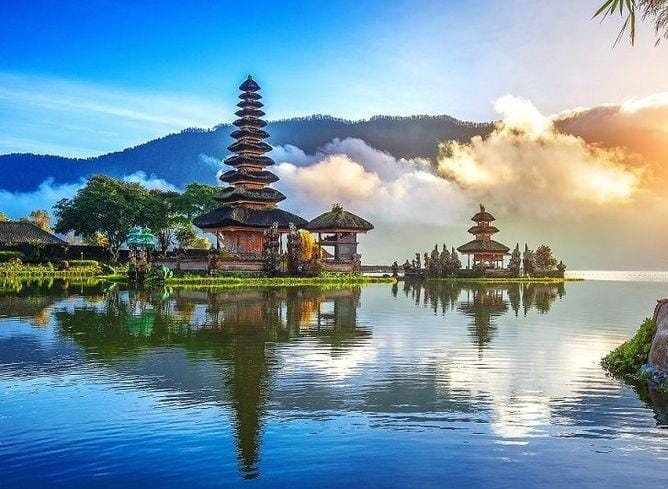 Alphard Bali